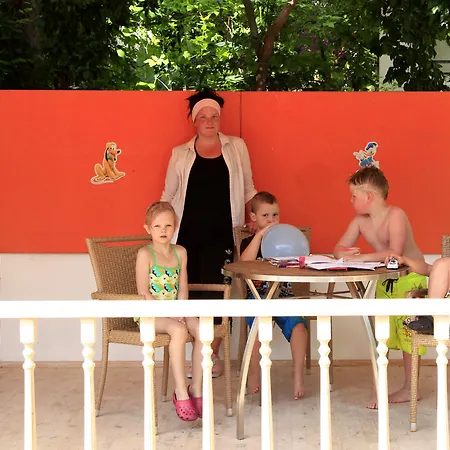 Orient Szálloda 3*